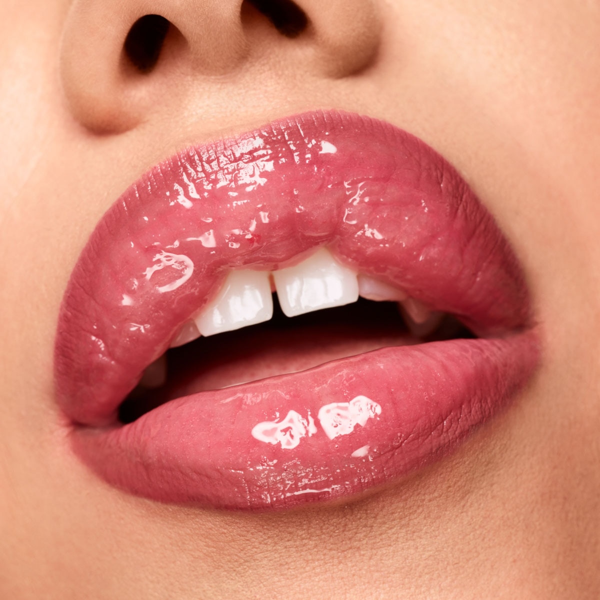 TRACE'D OUT PENCIL LIP LINER (DELINEADOR PARA LABIOS)
